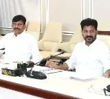 హౌసింగ్ స్కీమ్ అమలుకు సంబంధించిన మార్గదర్శకాలను రూపొందించేందుకు రేవంత్ రెడ్డి నేతృత్వంలోని తెలంగాణ ప్రభుత్వం సమీక్షా సమావేశం నిర్వహించింది