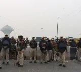 Delhi Police beef up security at borders in view of protests