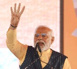 Kashmiris expect PM Modi to bring gifts of peace & progress