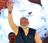 PM Modi reaches Srinagar to address mega public rally