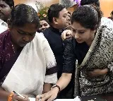 Smita Sabharwal reacts on trolls over Seethakka issue
