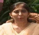 The foundation of YSRCP filled with Viveka and kodi kathi blood says YS Sunitha
