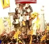 PM Modi interrupts Pawan Kalyan speech after seen some people climbed light towers