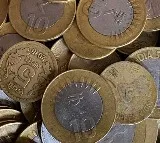 Independent Jabalpur candidate pays security deposit of Rs 25000 in coins for Lok Sabha Election 2024