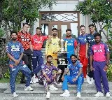 IPL Captains poses with winner trophy