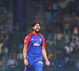 IPL 2024: Delhi Capitals' Ishant Sharma twists his ankle, goes off the field