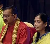 Kejriwal Wife Enters the Delhi Chief Minister Race