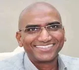 I wont leave BRS say RS Praveen Kumar