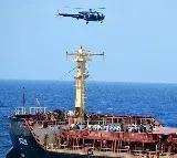 Navy vs Pirates Of The Arabian Viral Video Of navy operation