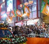 Rousing reception to PM Modi's roadshow in Jabalpur