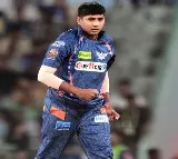 LSG Bowler Yash Thakur Rare Feat in IPL 2024