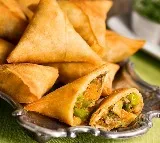 Condoms gutka stones found in samosas supplied to Pune auto firm