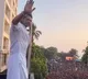 SRK, son AbRam greet sea of fans outside Mannat; 'may Allah bless us all with love’