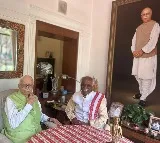 Bandaru Dattatreya meets LK Adavni