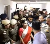 CBI says kavitha did not cooperate for enquity