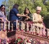 Gujarat Couple Worth Rs 200 Crore Shower Money From Chariot Here Is Viral Video