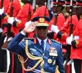 Kenyas military chief among 10 people killed in helicopter crash