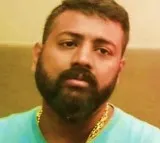 Sukesh Chandrashekhar writes to HM Shah over 'WhatsApp conversations' with AAP leaders including Kejriwal