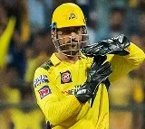 Once again Dhoni Review System Trending