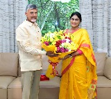 Jagan lacks manners, says sister Sharmila over saree remark