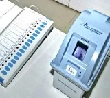 114 candidates file nominations for India's biggest LS constituency in T'gana