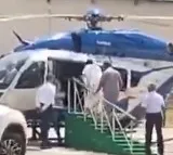 Mamata Banerjee Falls While Boarding Helicopter