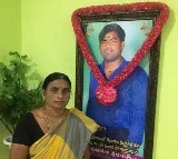 Srikantha Chary mother join Congress