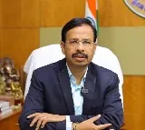 vc sajjanar shares video on traffic compliance by school children