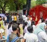 10 Lakh To Solve NEET Paper Teacher Asked Aspirants To Leave It Blank
