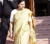 Police case registered on MP Navneet kaur Rana