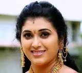'Trinayani’ actress Pavitra Jayaram dies on the spot in car crash