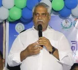 YCP leaders met EC and complains against Chandrababu and others
