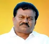 Janga Krishna Murthy fires on YSRCP