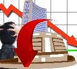 Sensex down 166 points, M&M gains over 6 pc