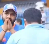 Ek Audio Ne Waat Laga Diya Rohit Sharma To Cameraman Amid MI Captaincy Saga
