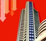 Sensex closes on flat note, Nifty holds 22,500 level