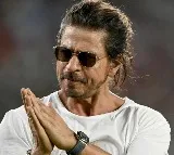 Sharukh khan Admitted in Ahmadabad Hospital due to sun stroke