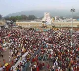 Huge rush continues in Turumala shrine