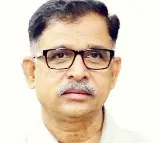 Telangana ex-cop makes sensational revelations in phone tapping case