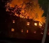 Six youths hurt in Mumbai's Dharavi slum fire