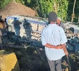 Thousands evacuated from still-active landslide in Papua New Guinea