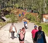6 bodies retrieved in Papua New Guinea as thousands feared buried