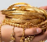 Gold and silver prices slightly droped on May 29 2024