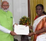 PM Modi tenders resignation to President; NDA to make fresh claim for govt formation