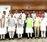 NDA meeting clears the decks for Modi government formation