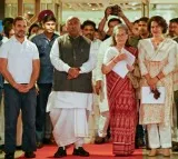 CWC passes resolution to appoint Rahul Gandhi as LoP; decision on which seat to vacate by June 17