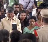 Chandrababu Consoles Ramoji Rao's Family Members