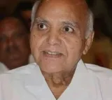 Nirmala Sitharaman paid final respects to RamojiRao
