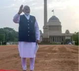 Narendra Modi to take oath as Prime Minister at 7.15 pm today