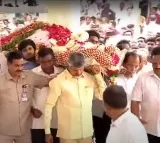 TDP Chief Chandrababu Naidu In Ramoji Last Rites
